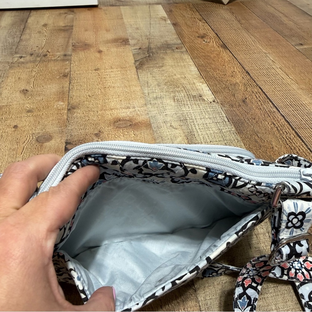 Vera Bradley Women Purse Shoulder Handbag RFID LITTLE HIPSTER LISBON MEDALLION - Picture 5 of 11
